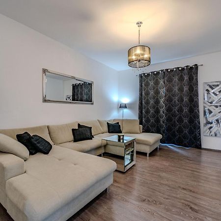 Zadar Center Apartment Verdi,Big & Cosy Bagian luar foto