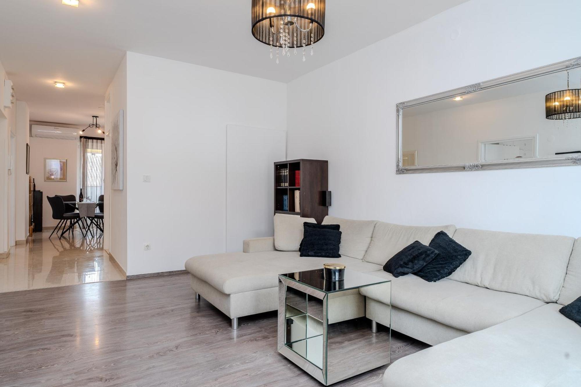 Zadar Center Apartment Verdi,Big & Cosy Bagian luar foto